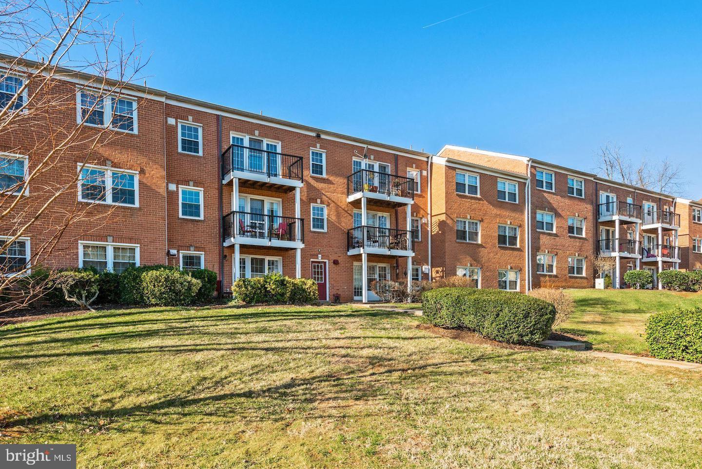 9467 FAIRFAX BOULEVARD 304