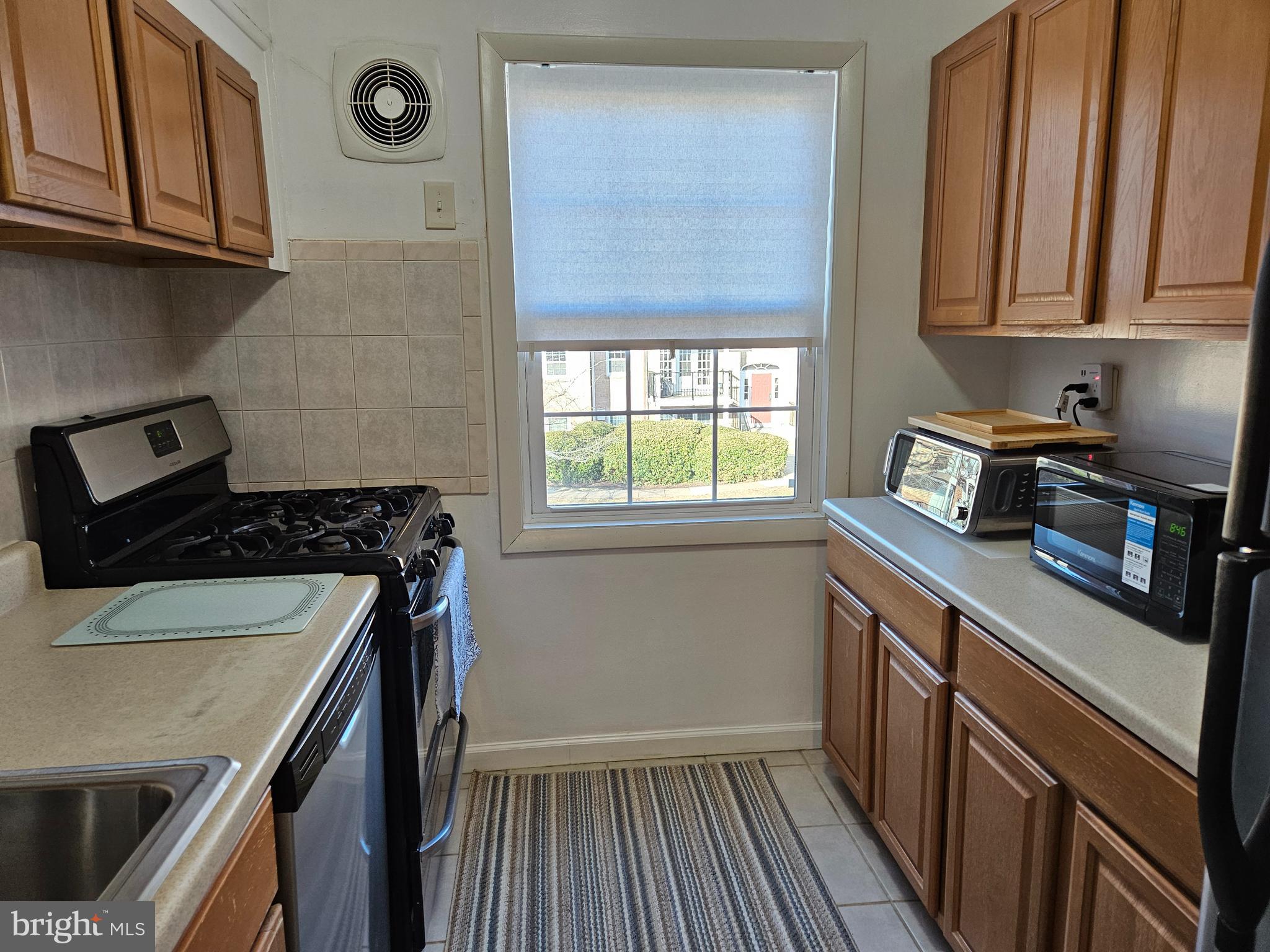 9467 FAIRFAX BOULEVARD 304