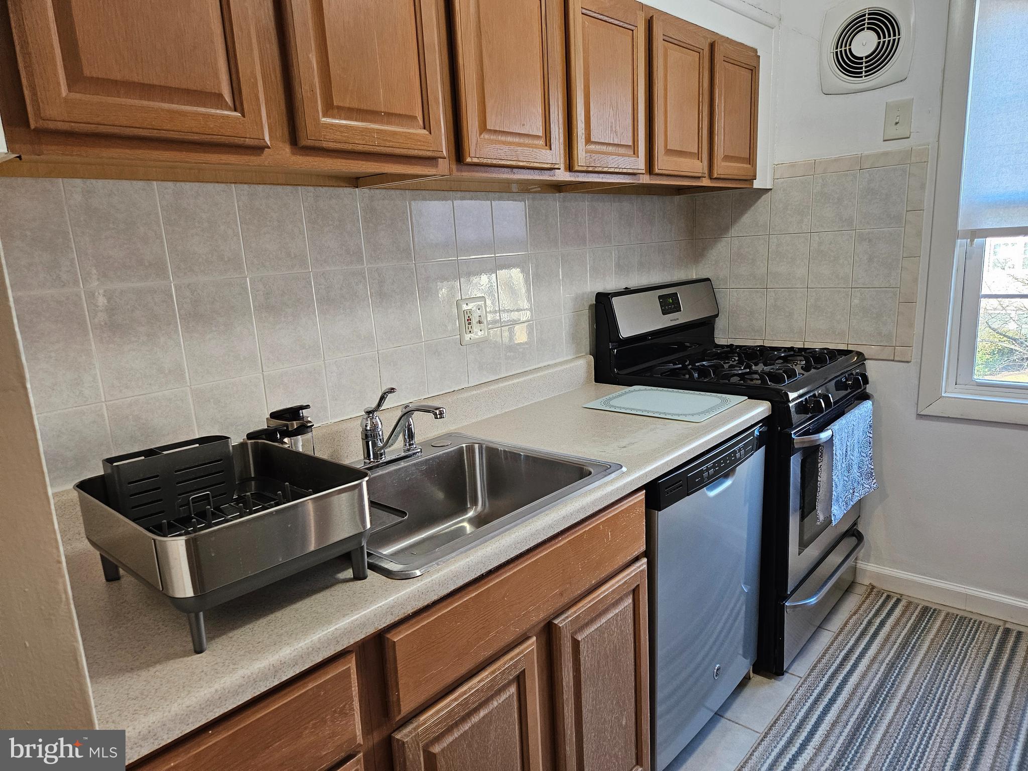 9467 FAIRFAX BOULEVARD 304