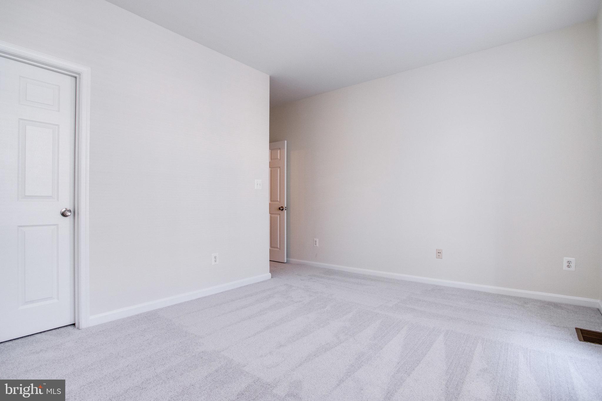 2664 MANHATTAN PL #103