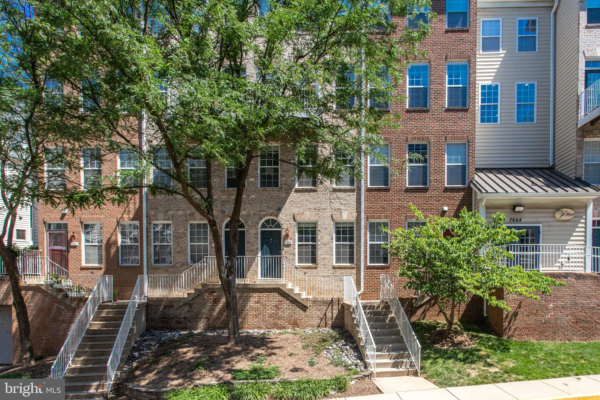 2664 MANHATTAN PL #103