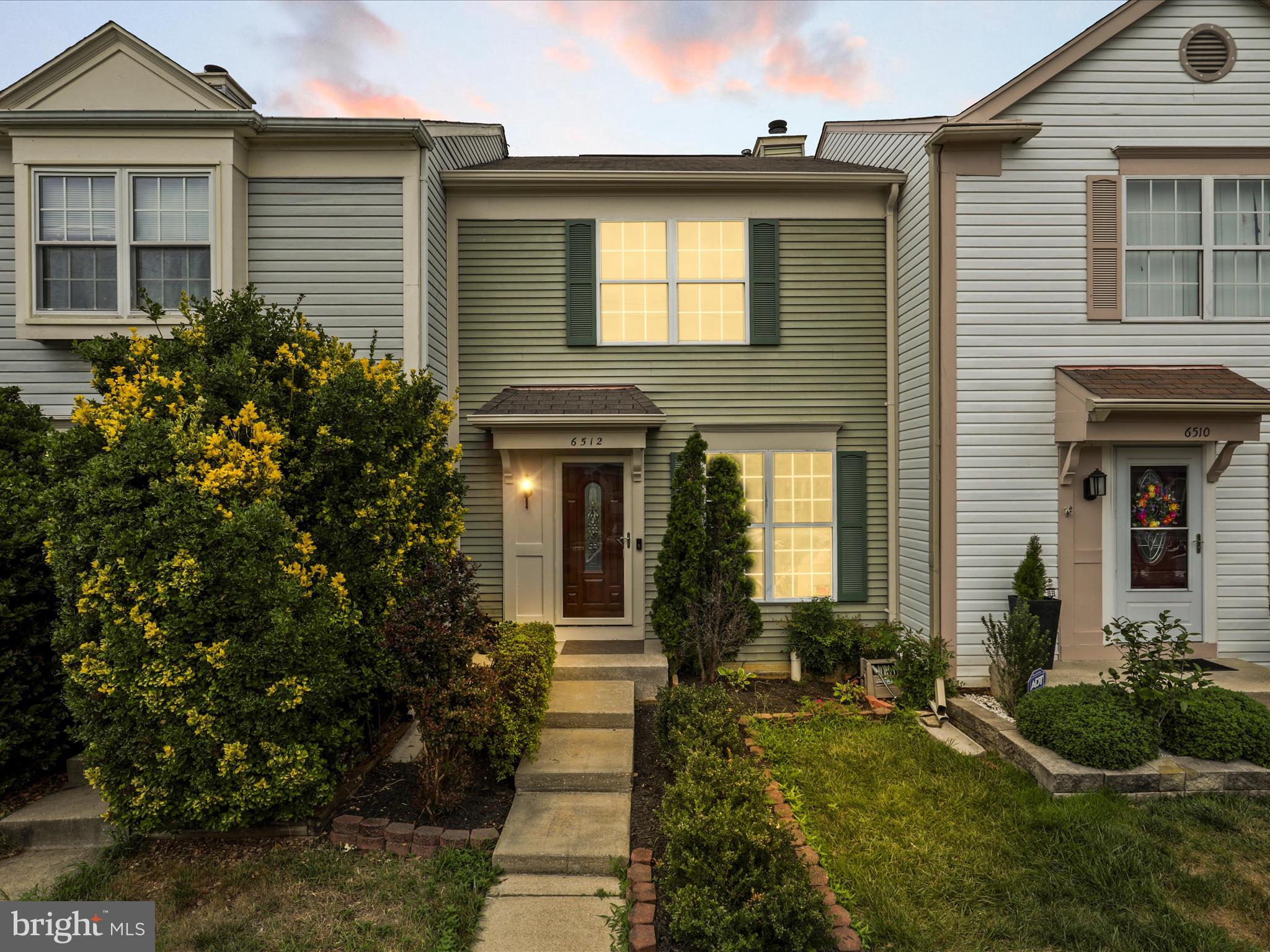 6512 Old Carriage Ln