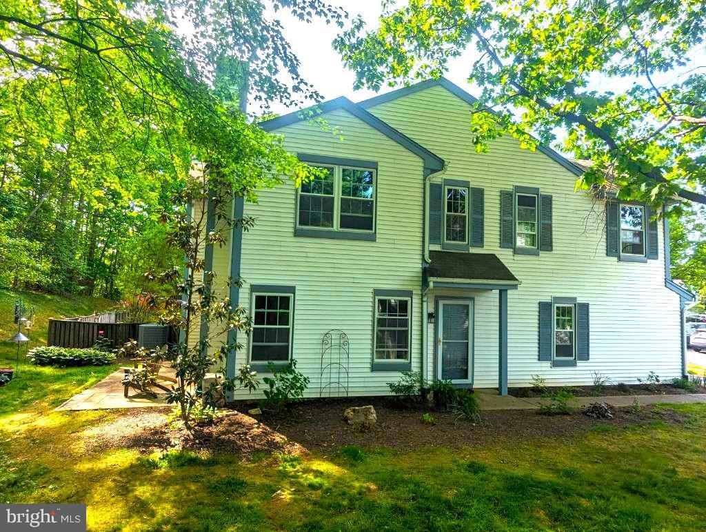 10213 FAIRE COMMONS CT