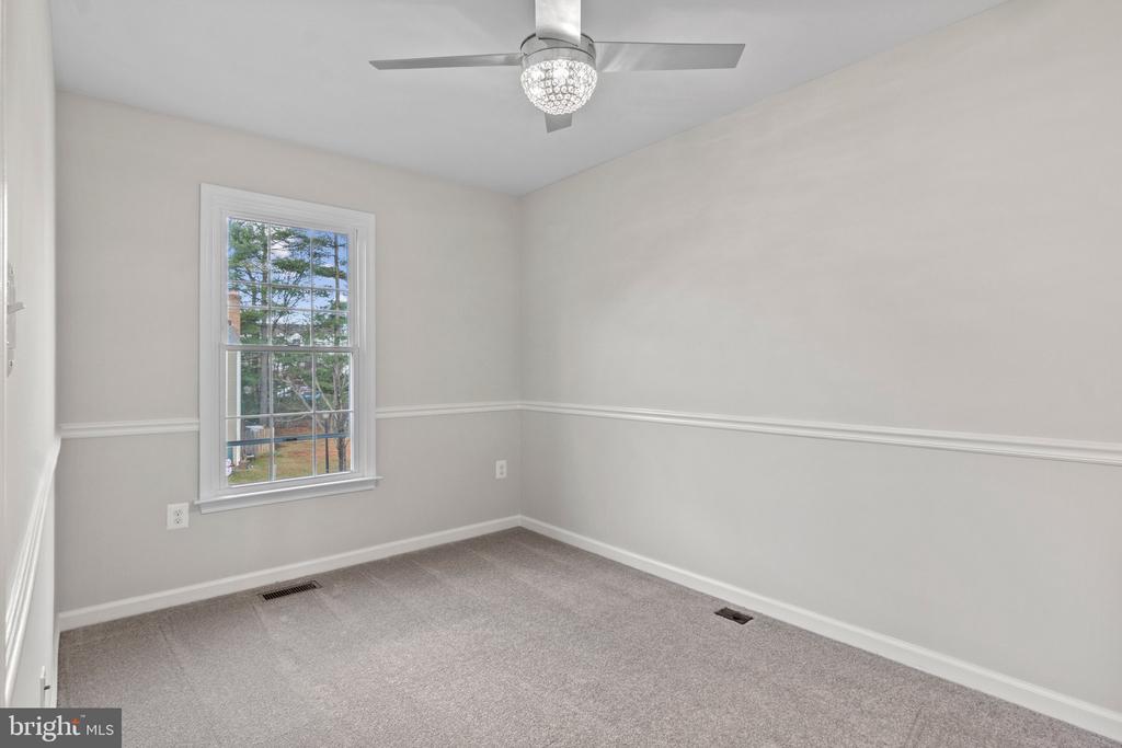 6085 Clay Spur Ct