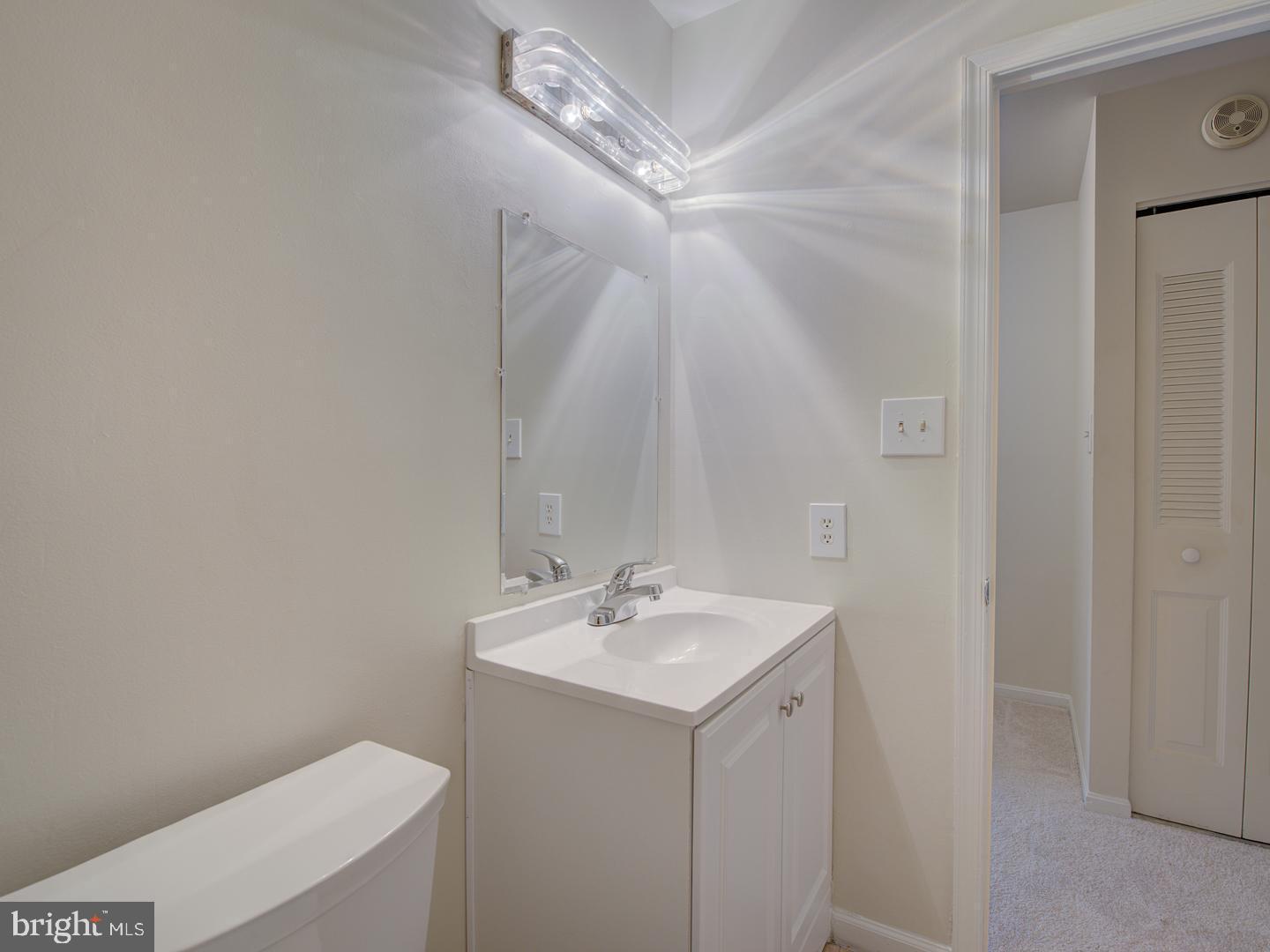 9867 HIGH WATER CT