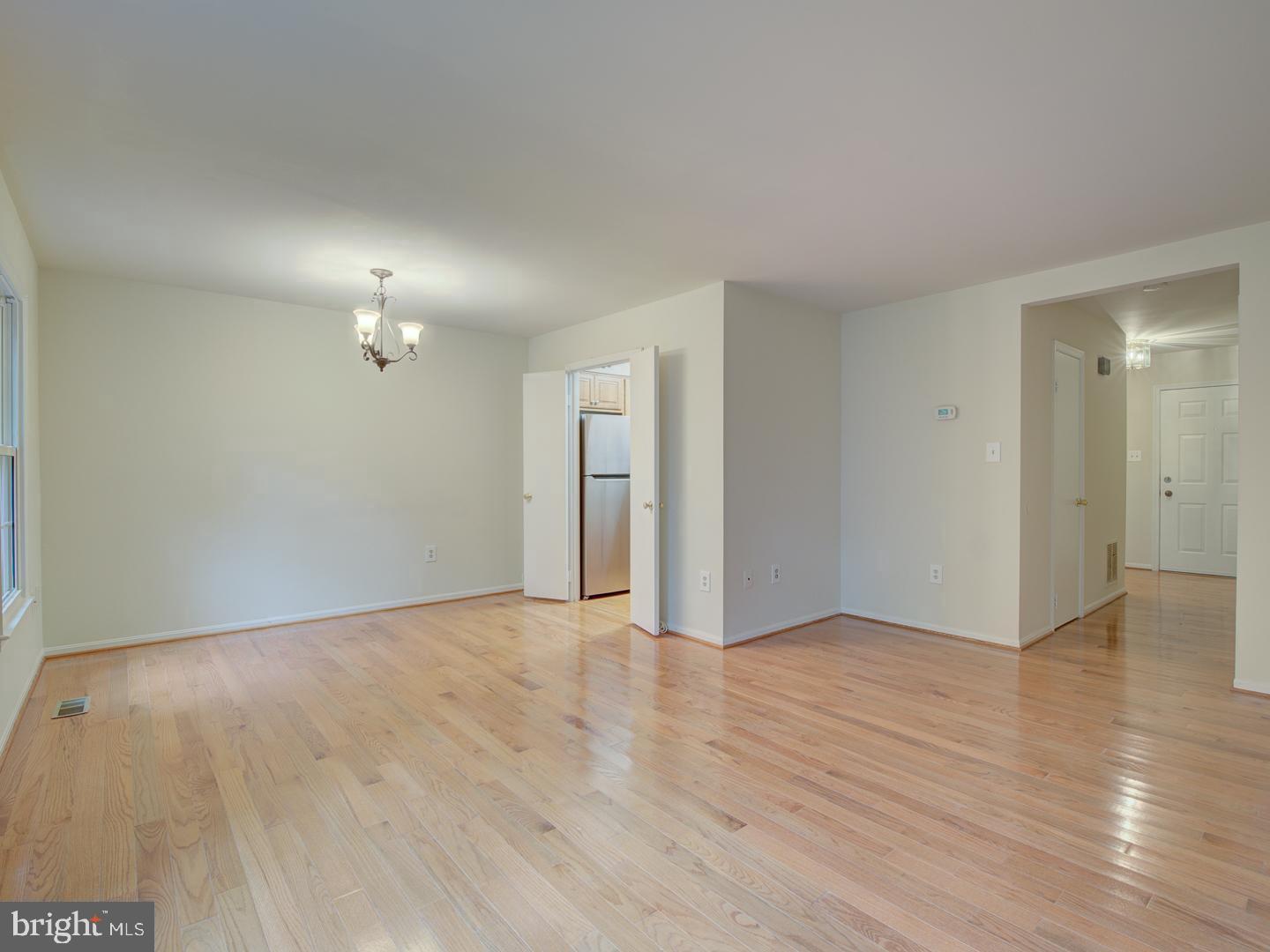 9867 HIGH WATER CT