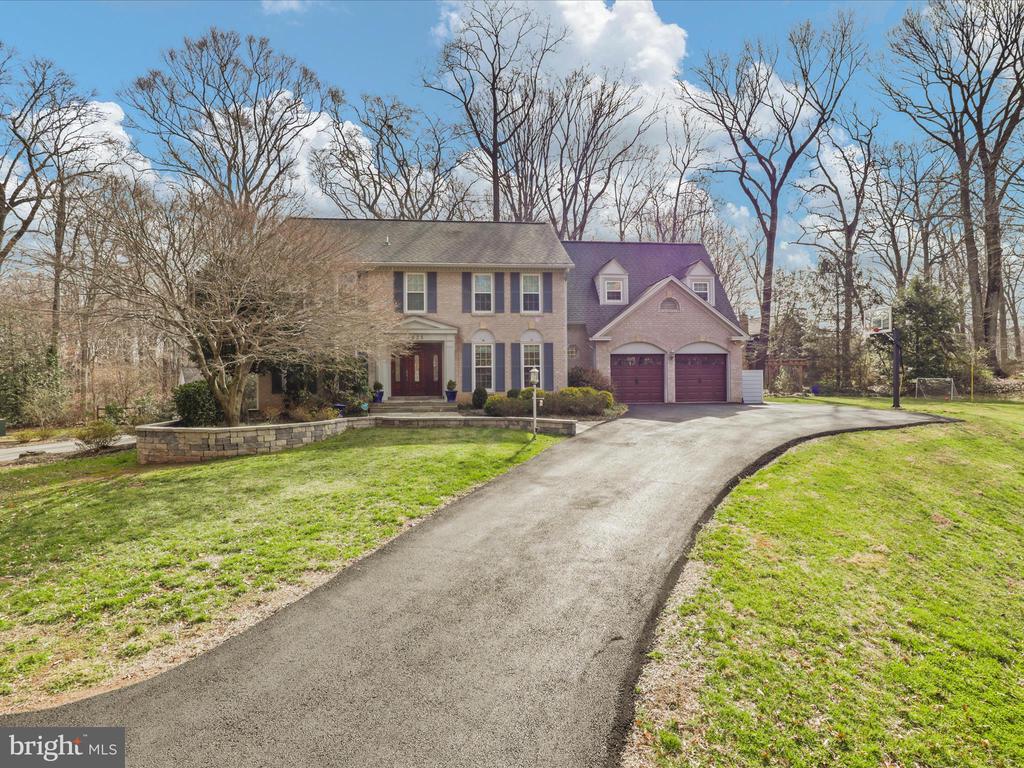 4825 Bentonbrook Dr