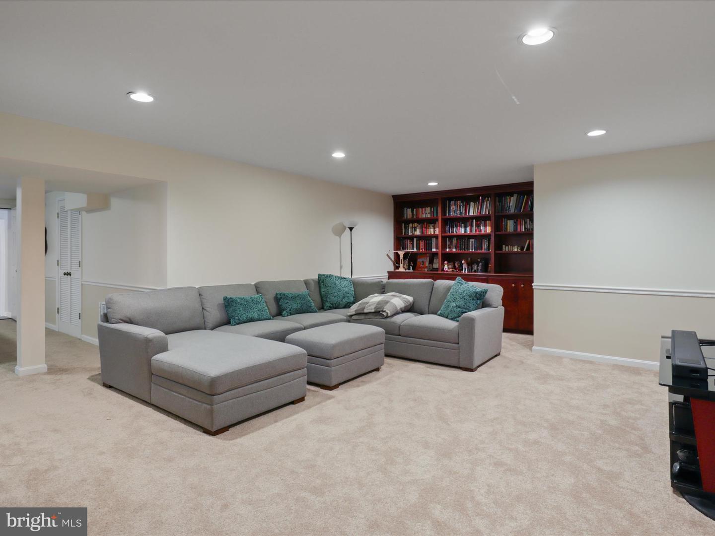 4825 Bentonbrook Dr