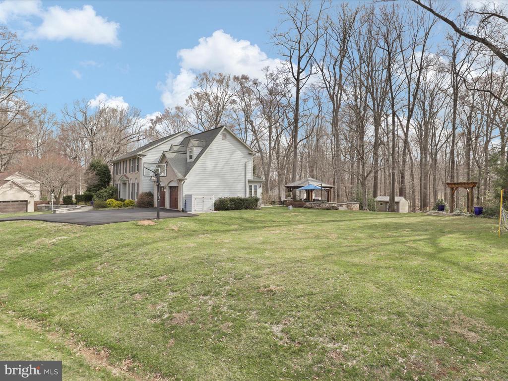 4825 Bentonbrook Dr