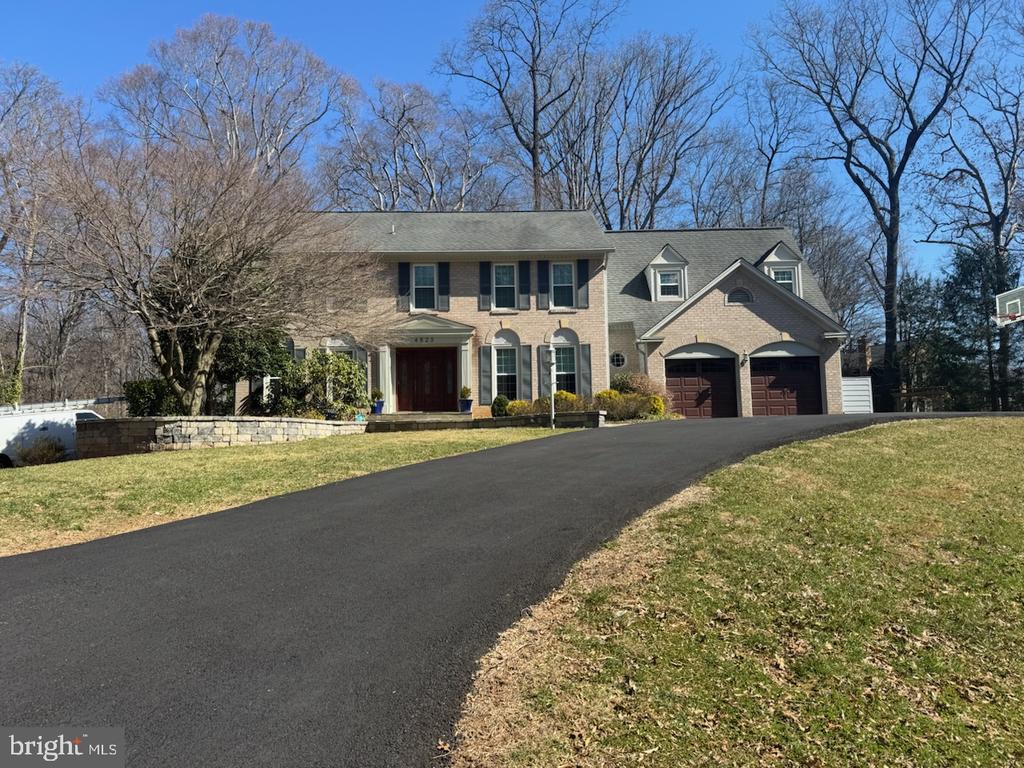 4825 Bentonbrook Dr