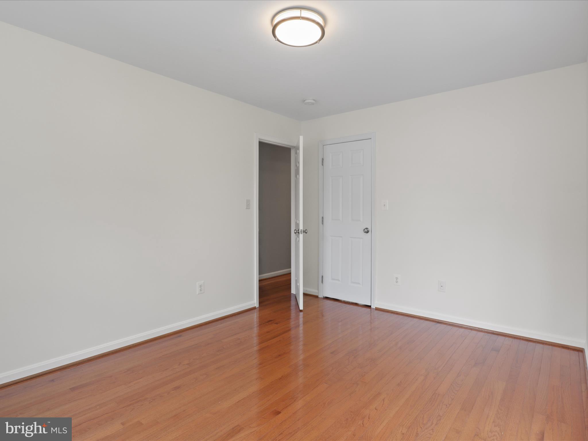 2907 Adams Pl