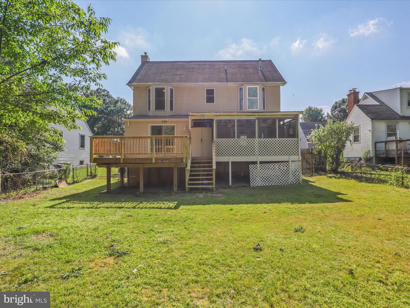 2907 Adams Pl