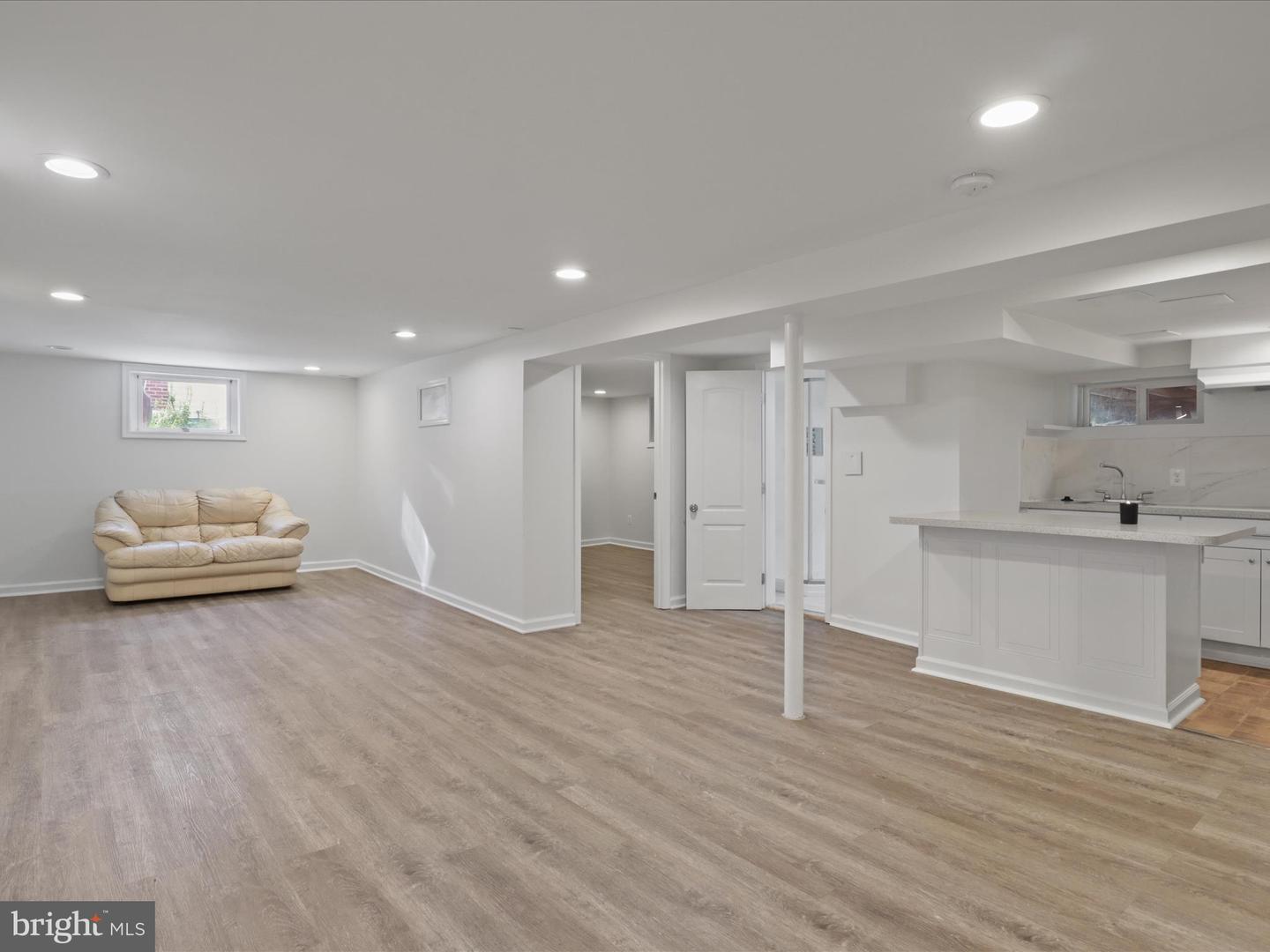 2907 Adams Pl