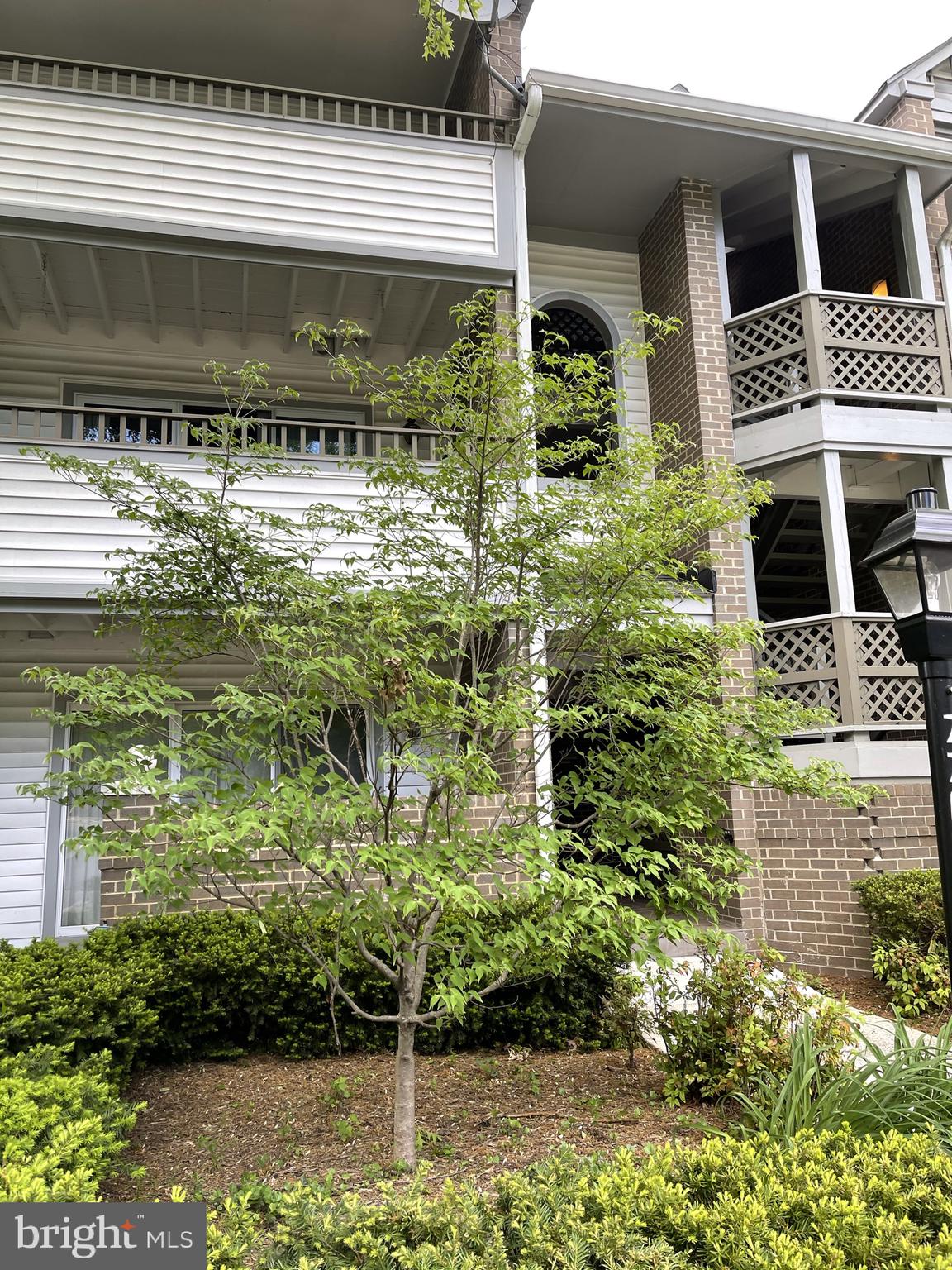 7703 LAFAYETTE FOREST DR #23