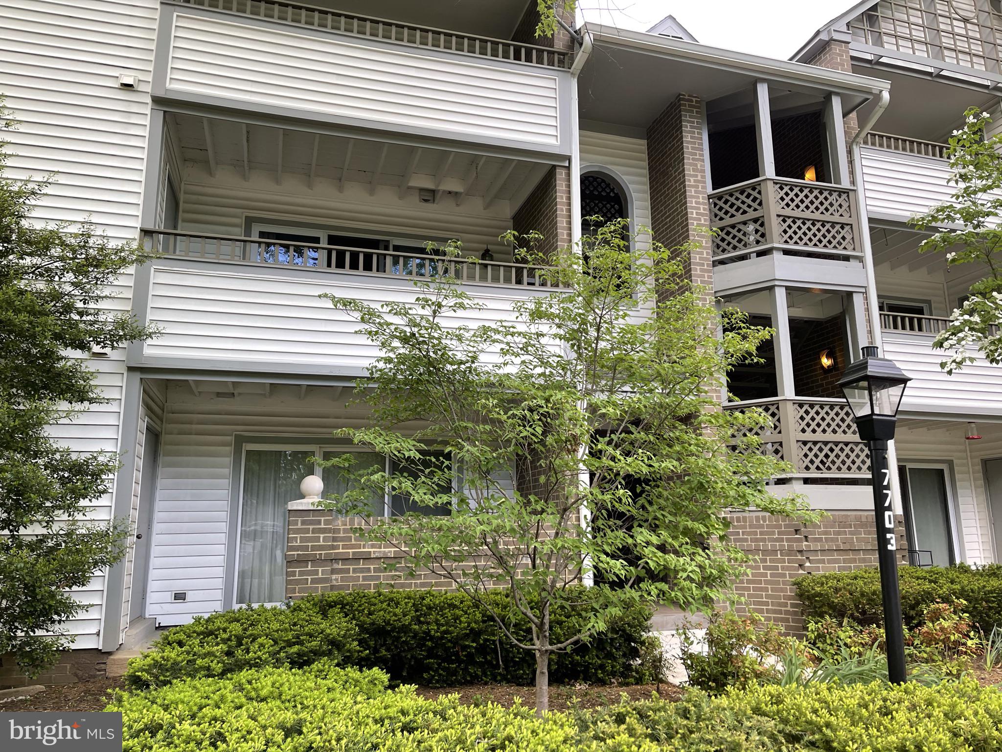 7703 LAFAYETTE FOREST DR #23