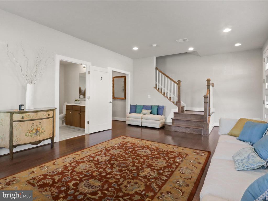 7765 BELVALE DRIVE