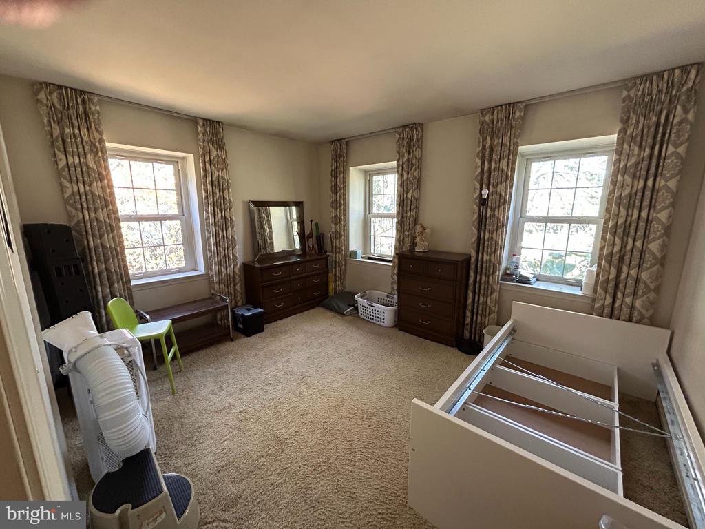 10209 OXFORDSHIRE ROAD