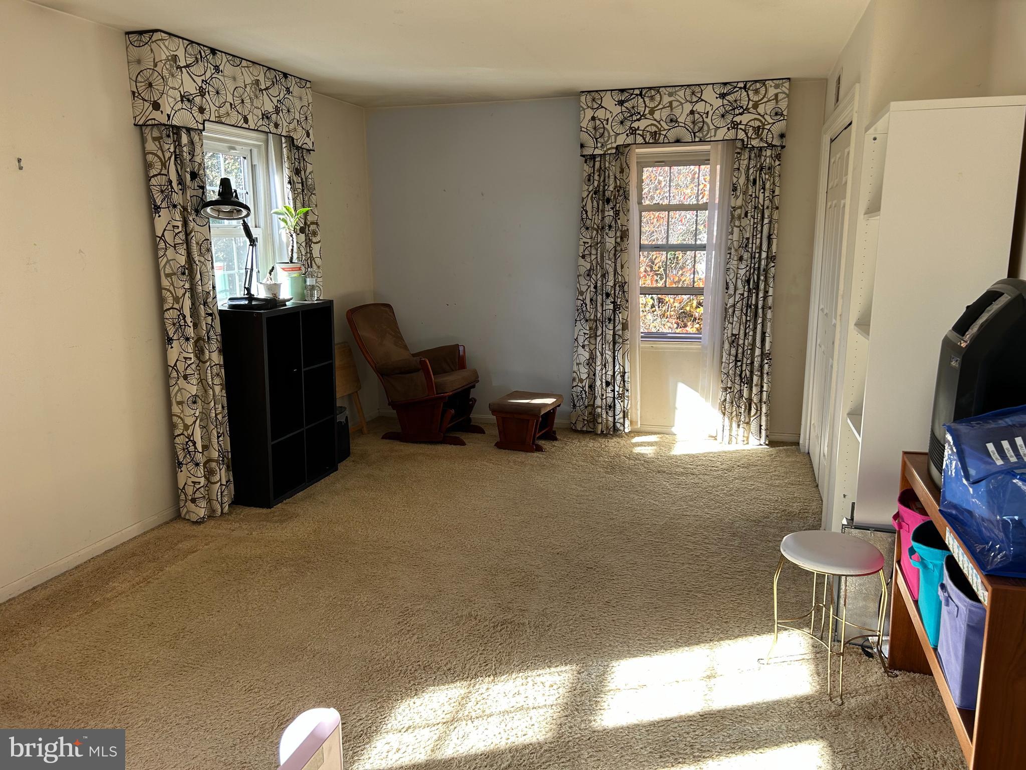 10209 OXFORDSHIRE ROAD