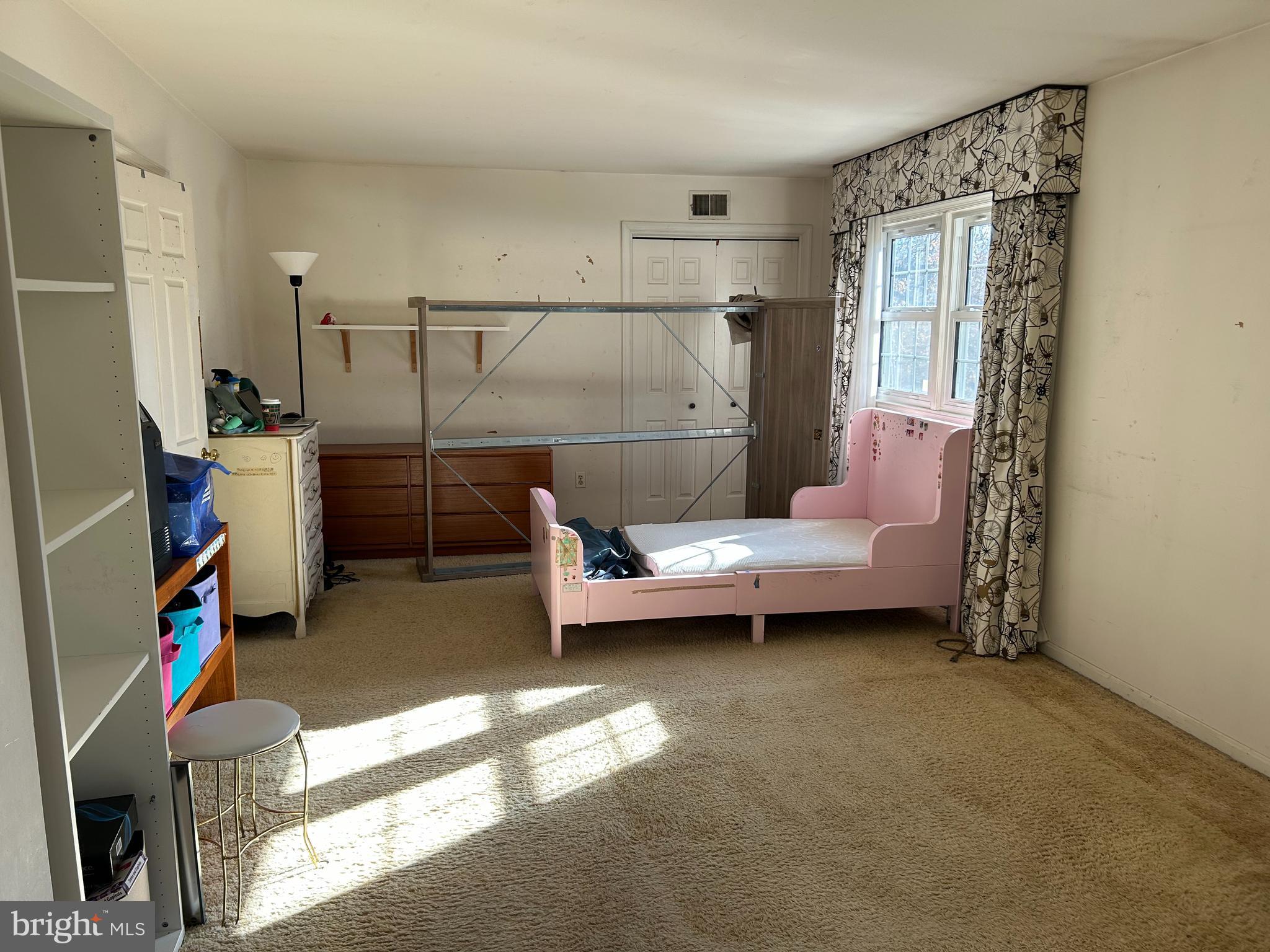 10209 OXFORDSHIRE ROAD