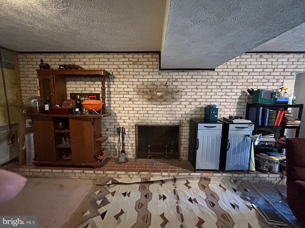 10209 OXFORDSHIRE ROAD