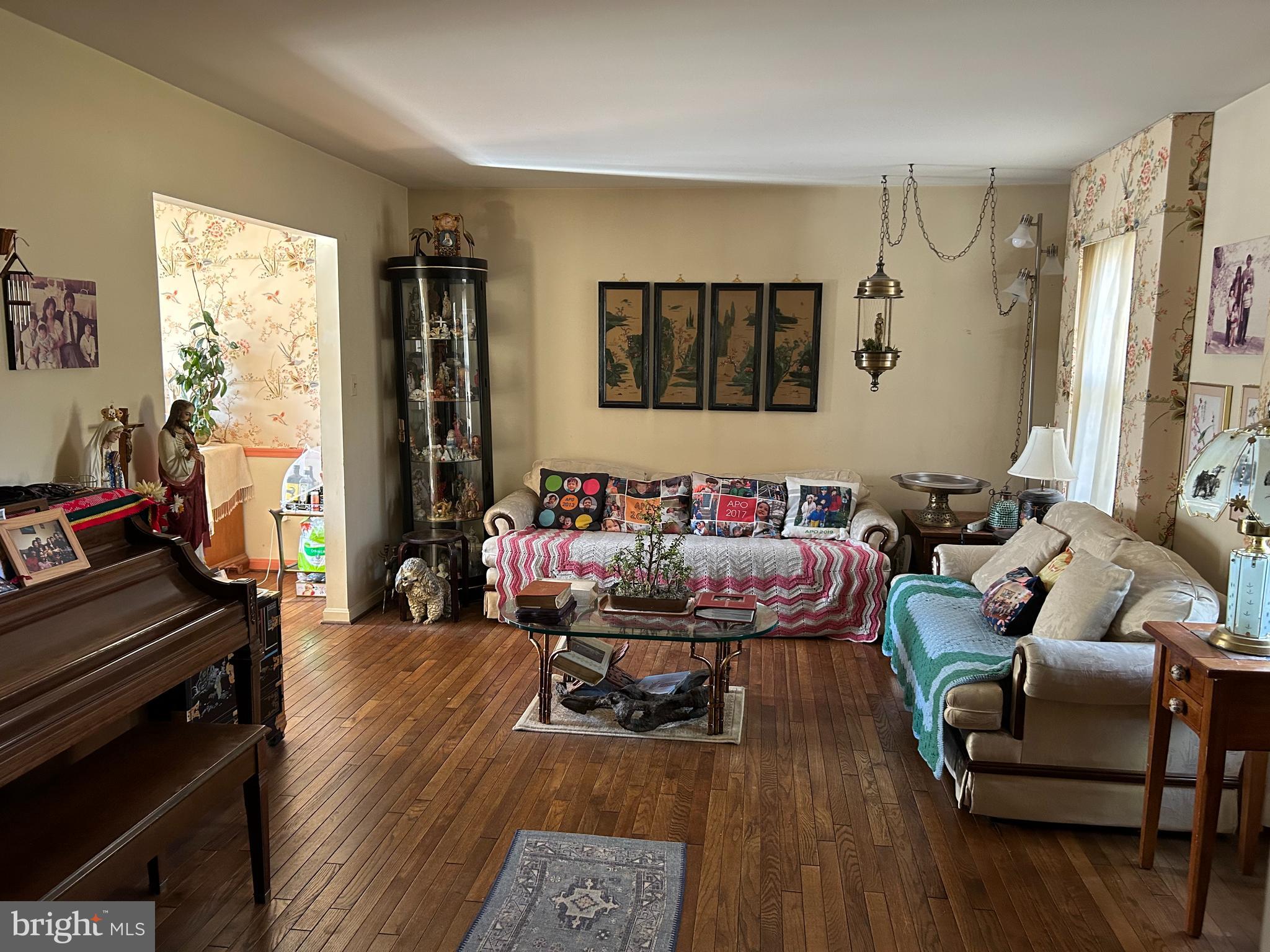 10209 OXFORDSHIRE ROAD