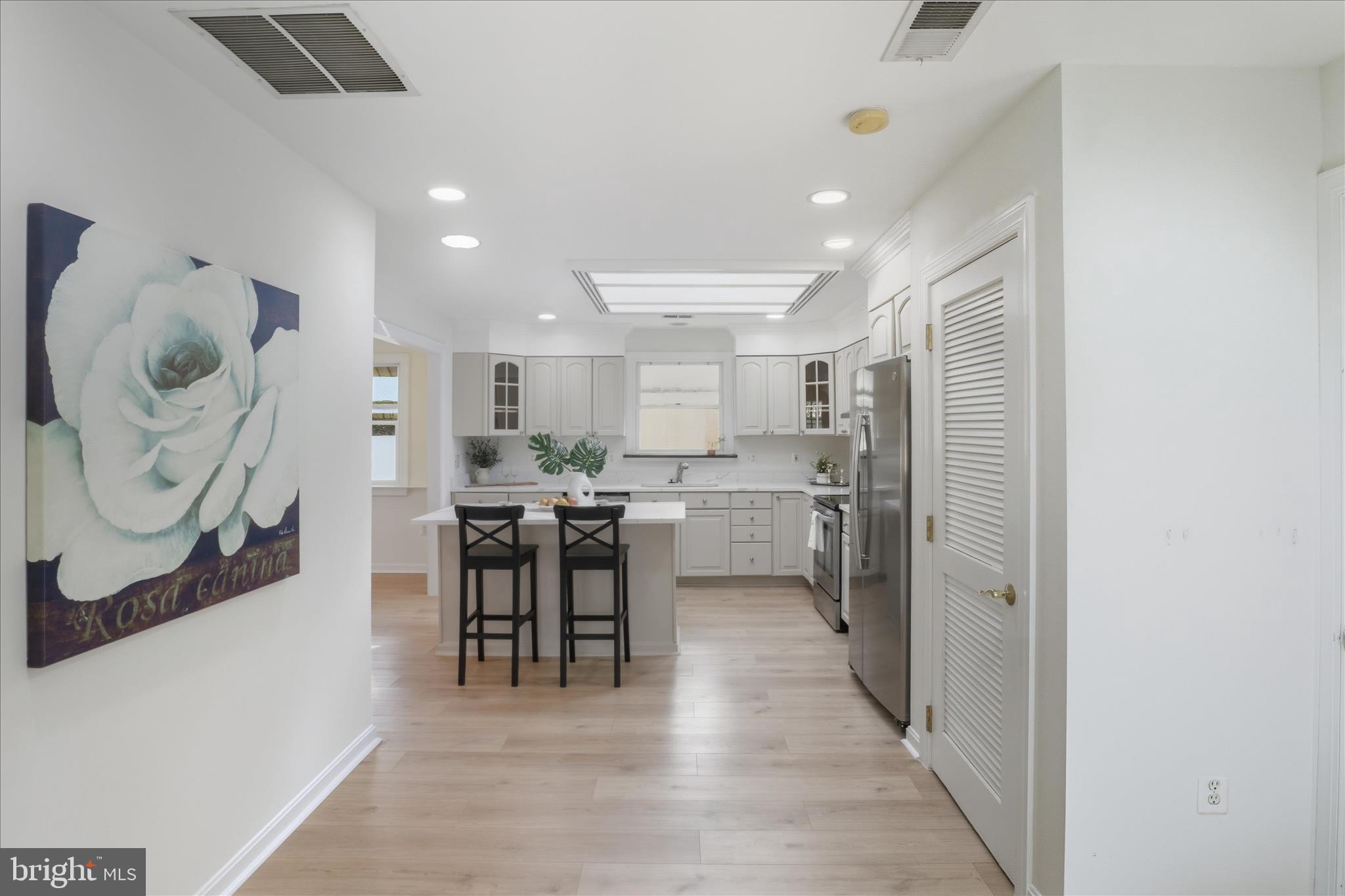 6205 EVERGLADES DRIVE