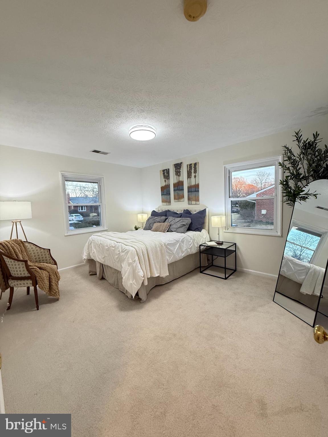 6205 EVERGLADES DRIVE