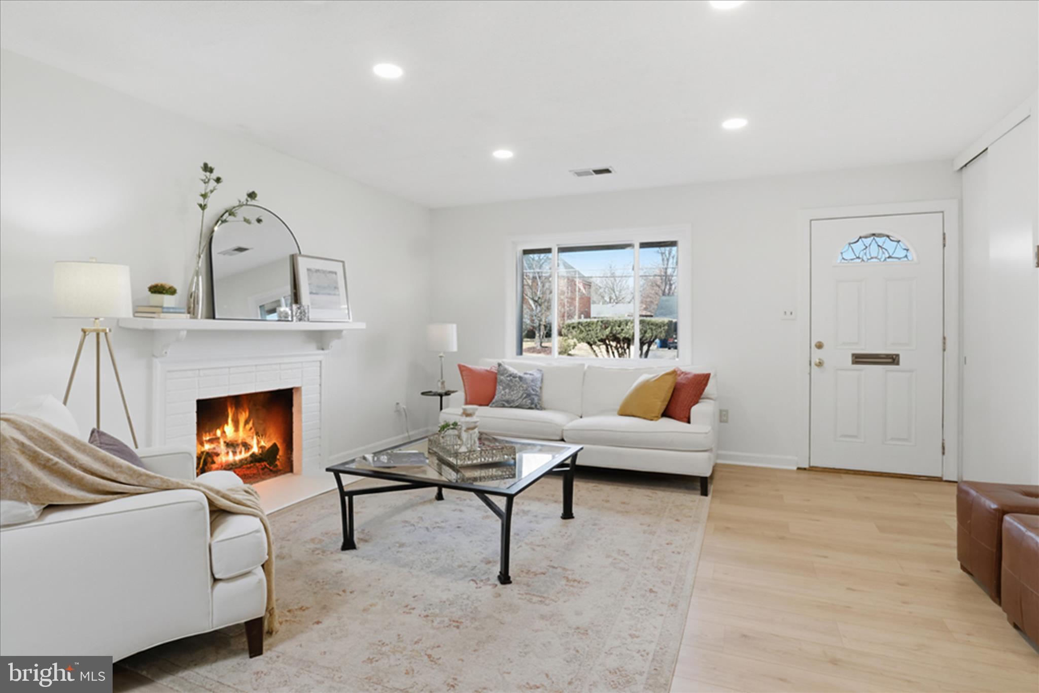 6205 EVERGLADES DRIVE