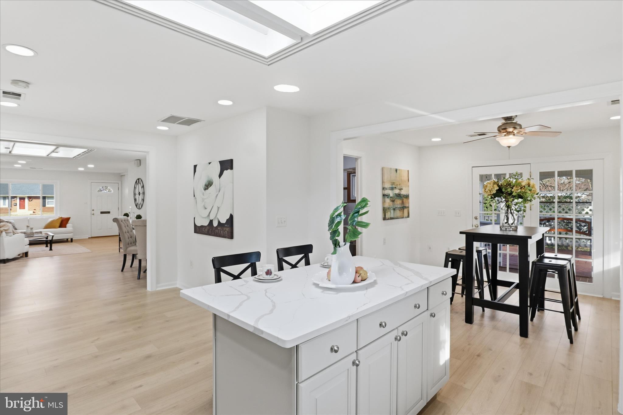 6205 EVERGLADES DRIVE