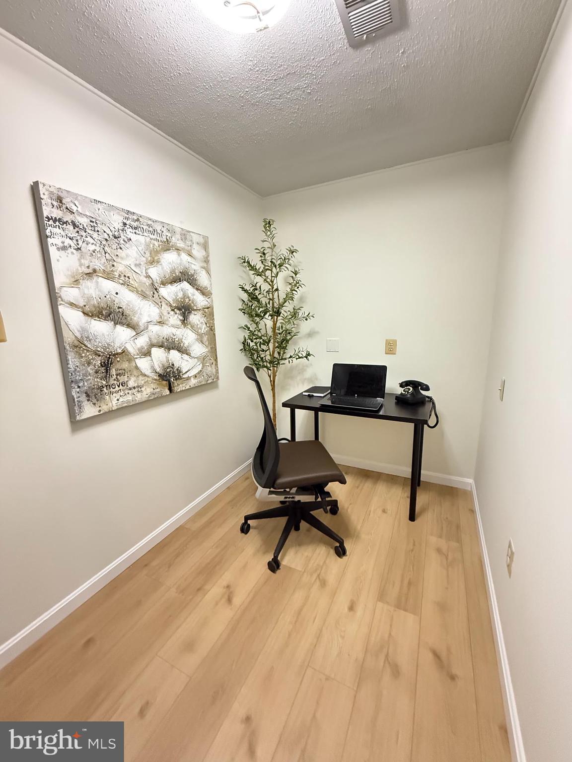 6205 EVERGLADES DRIVE