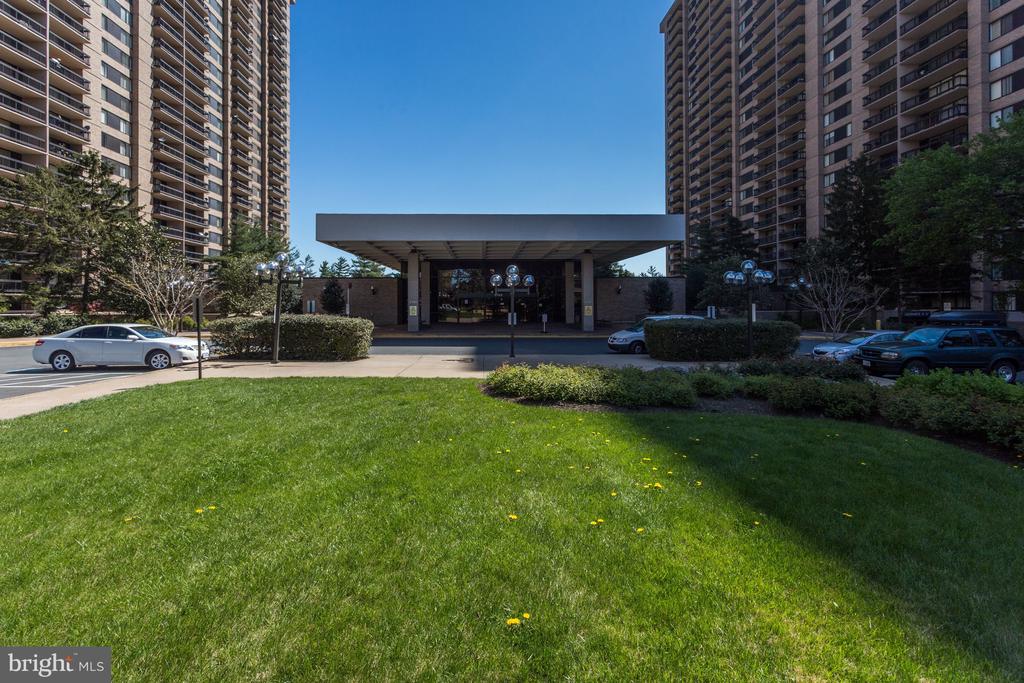 3705 S GEORGE MASON DRIVE 2009S