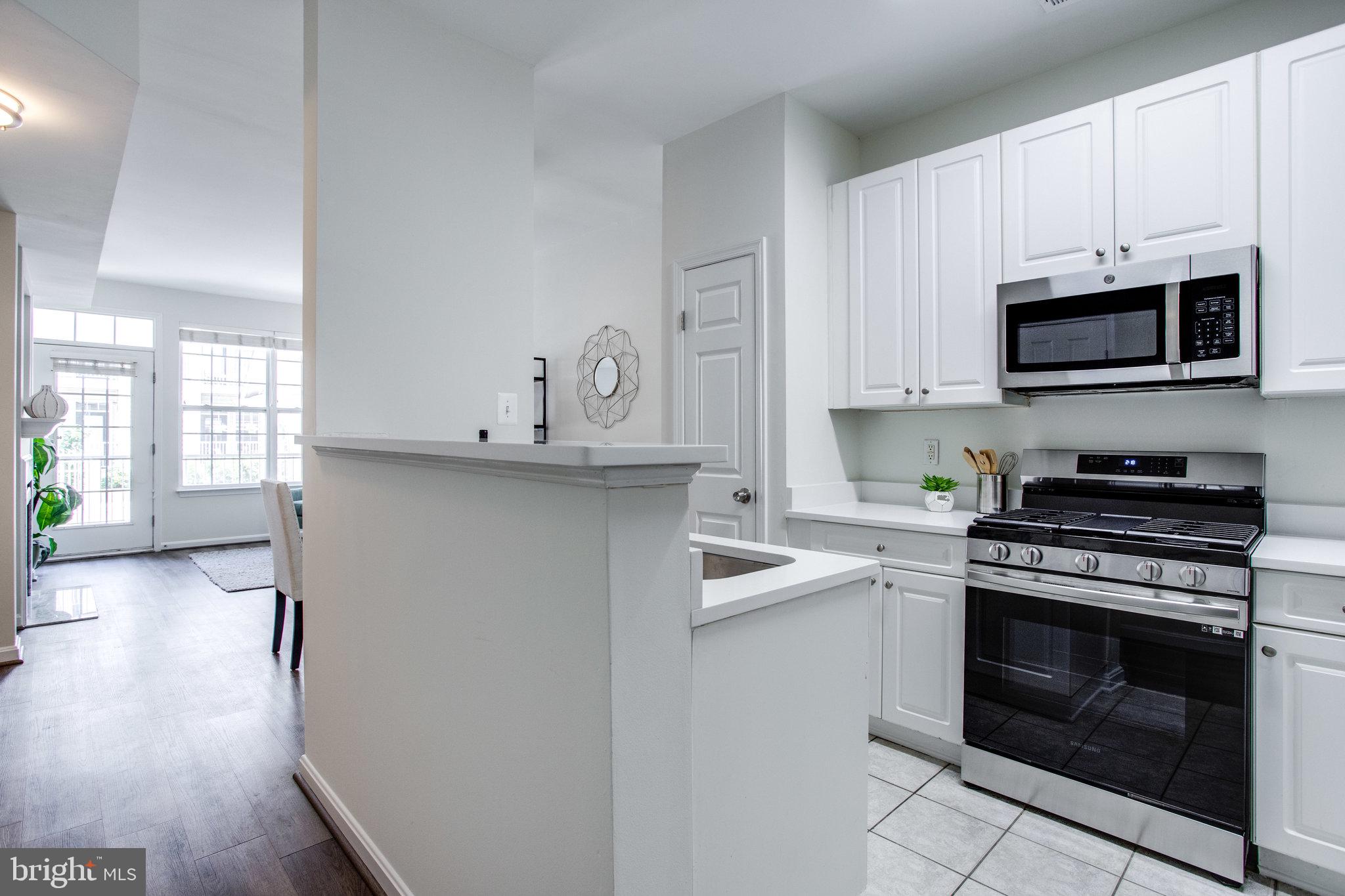 2664 MANHATTAN PLACE 103