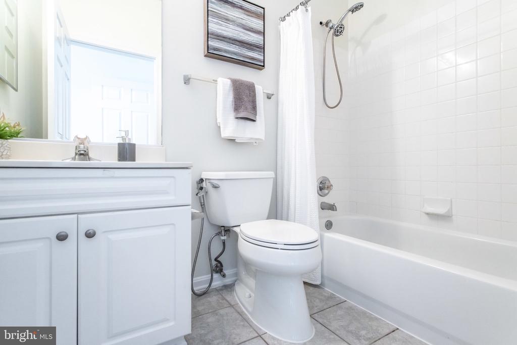 2664 MANHATTAN PLACE 103
