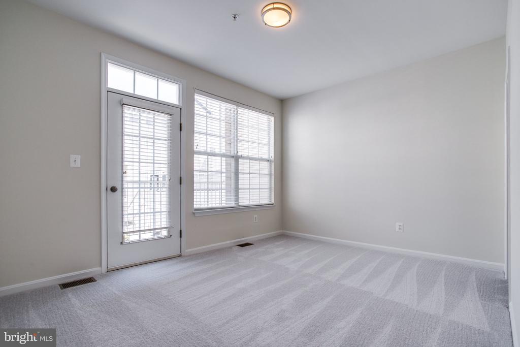 2664 MANHATTAN PLACE 103