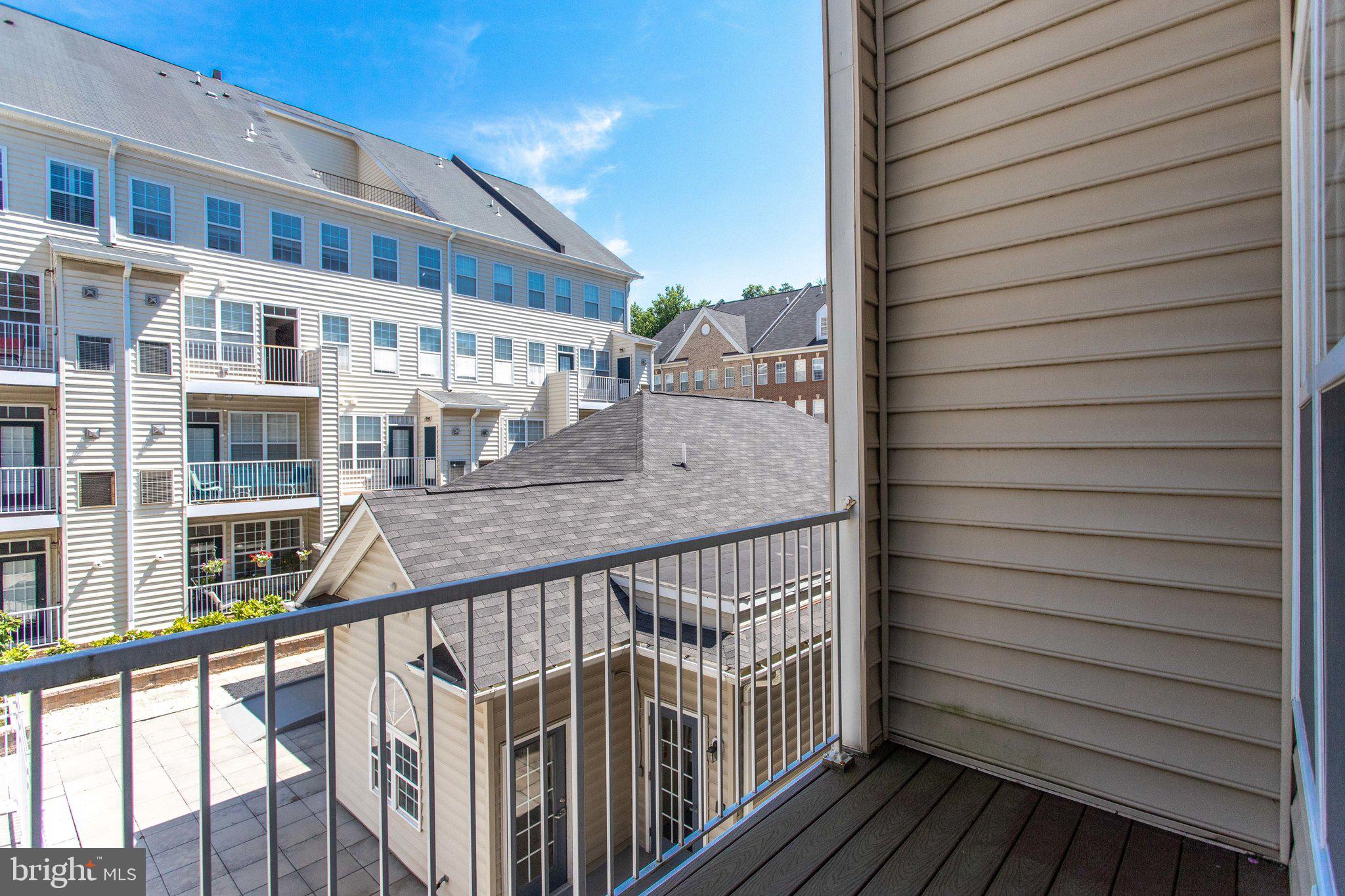 2664 MANHATTAN PLACE 103