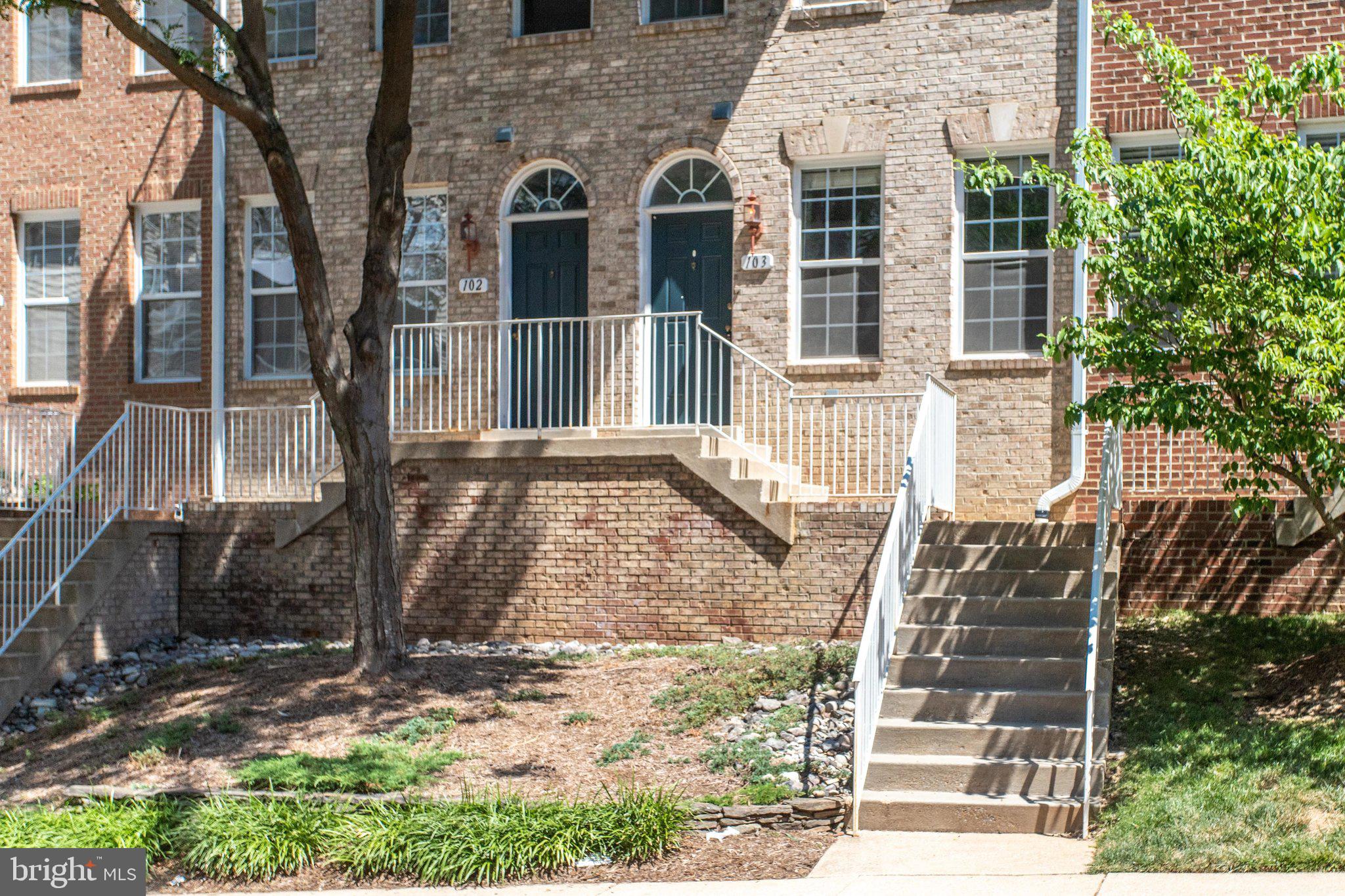 2664 MANHATTAN PLACE 103