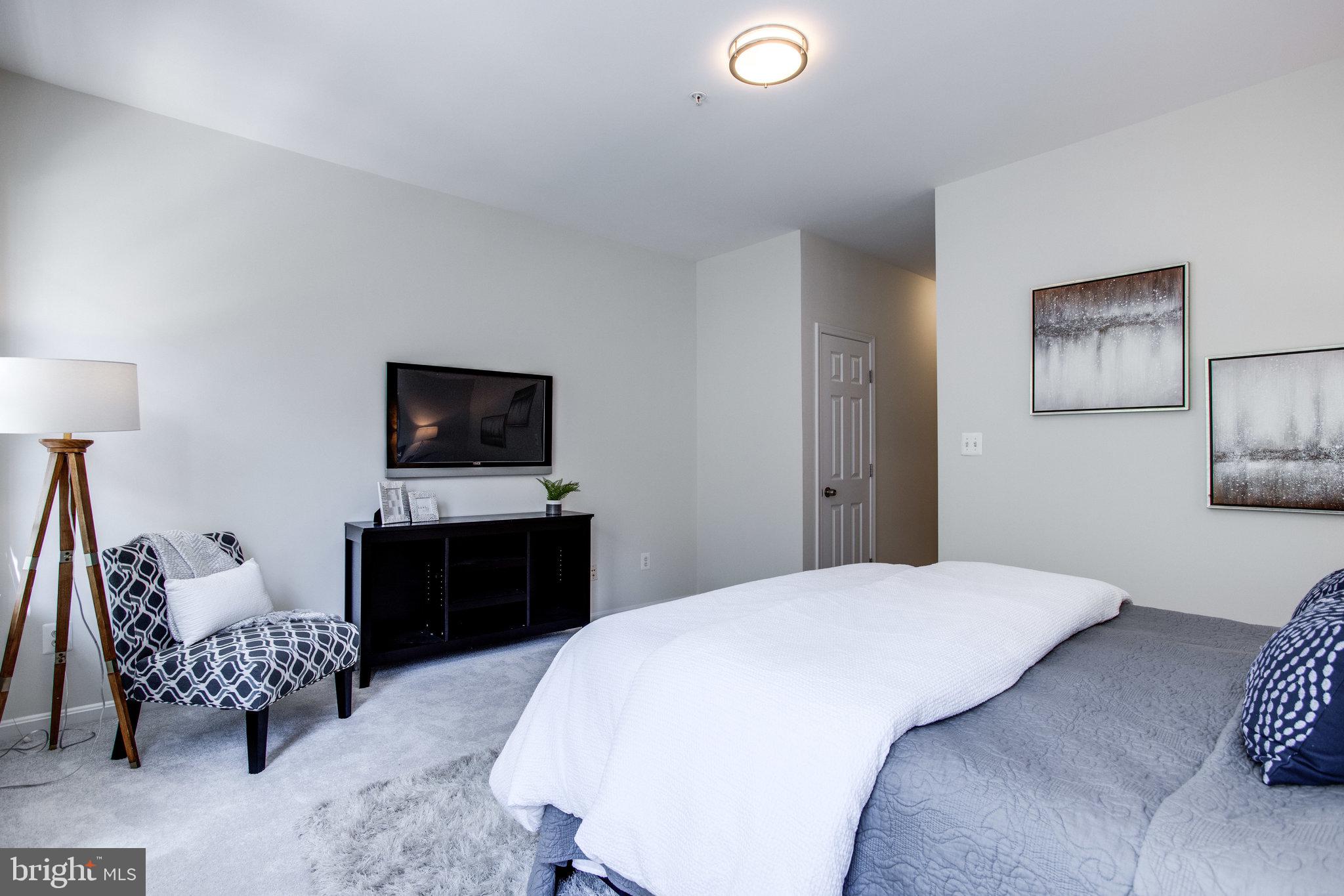 2664 MANHATTAN PLACE 103