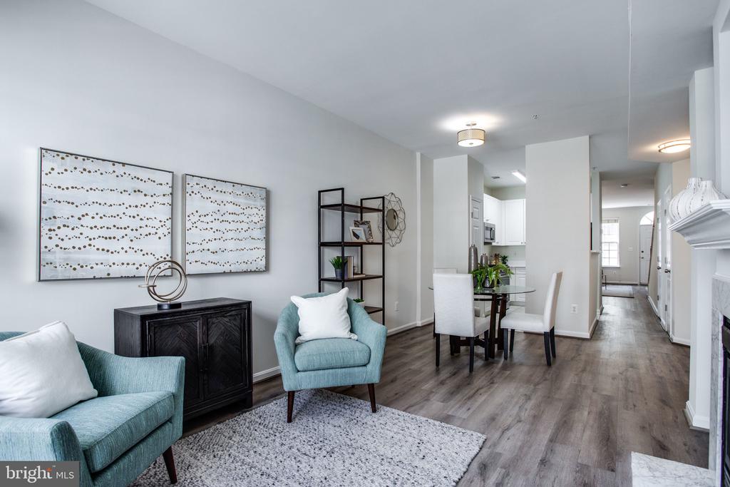 2664 MANHATTAN PLACE 103
