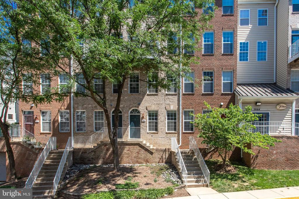 2664 MANHATTAN PLACE 103