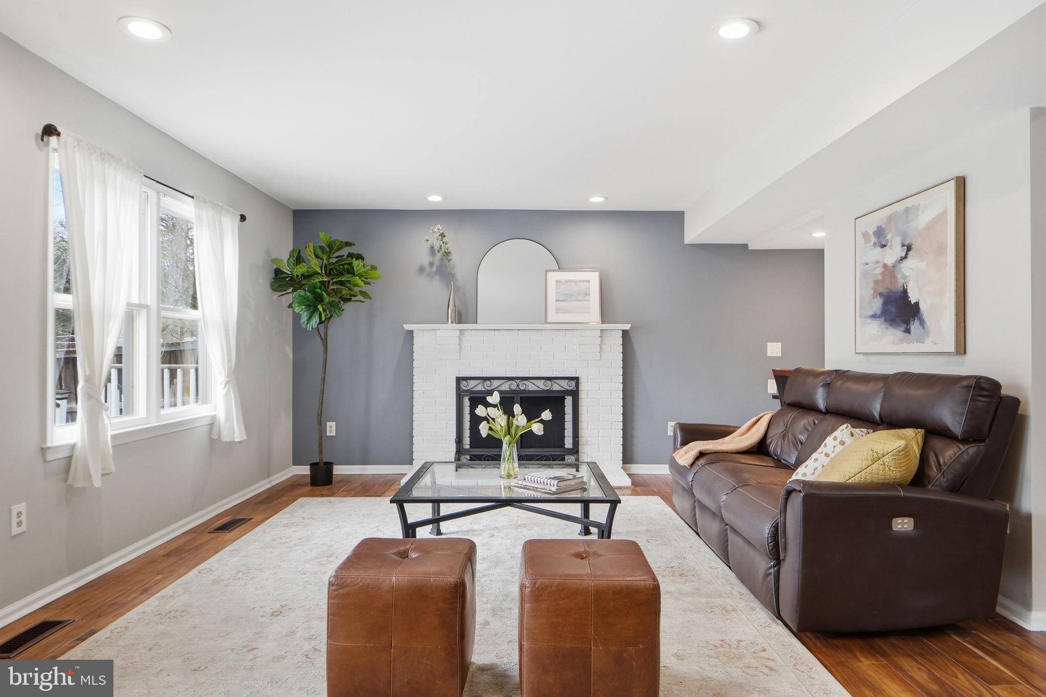 7316 LIGHTSHIP COURT