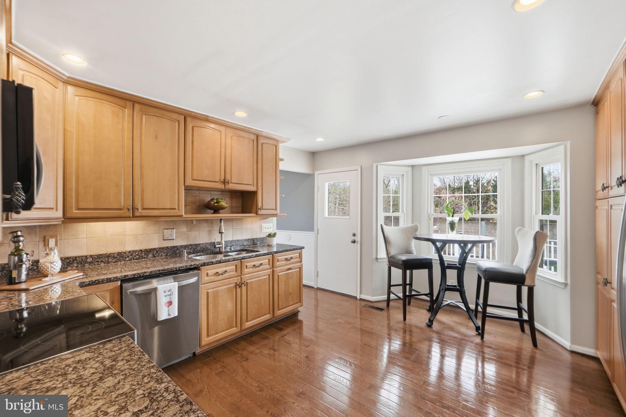 7316 LIGHTSHIP COURT