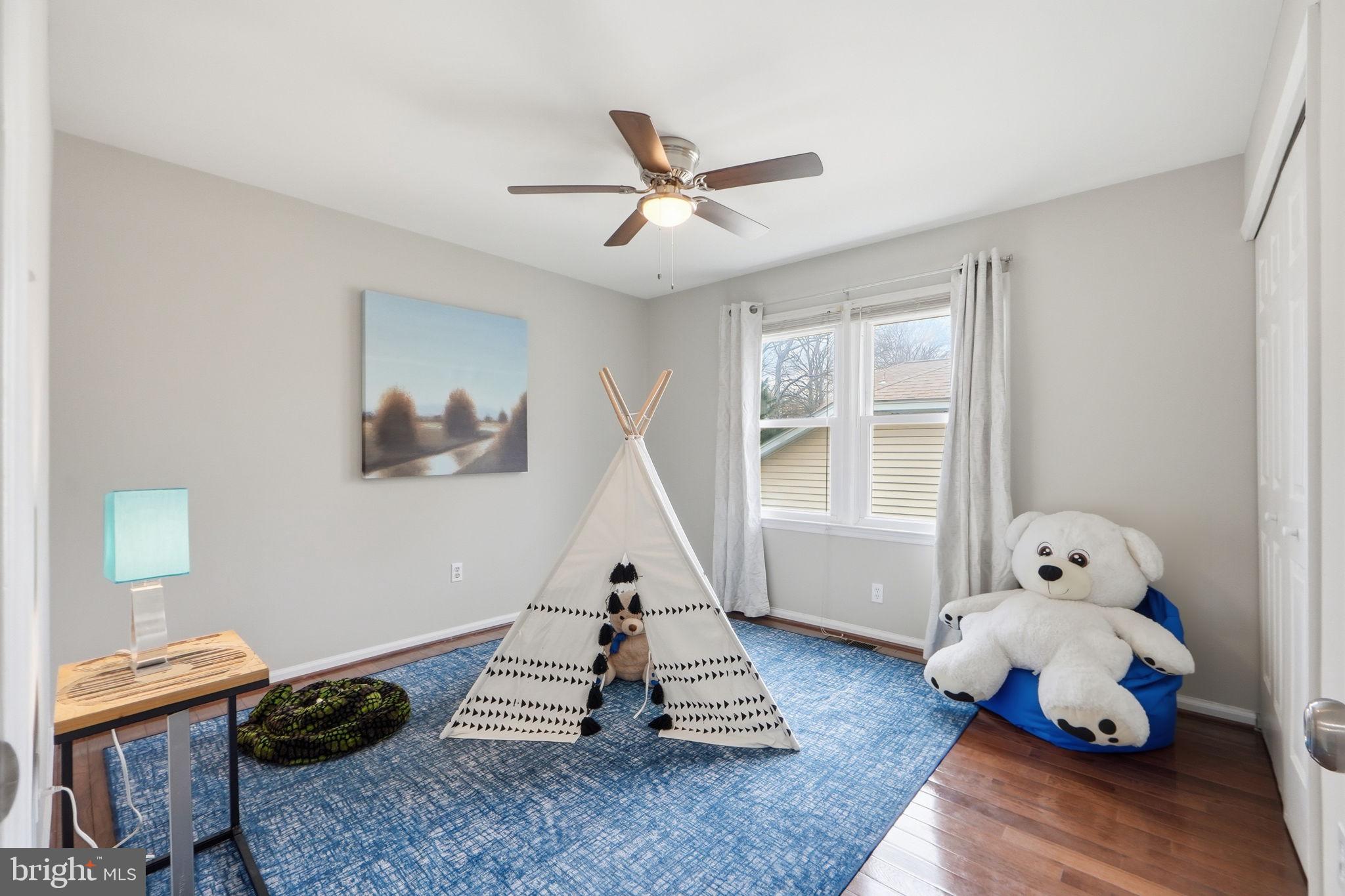 7316 LIGHTSHIP COURT