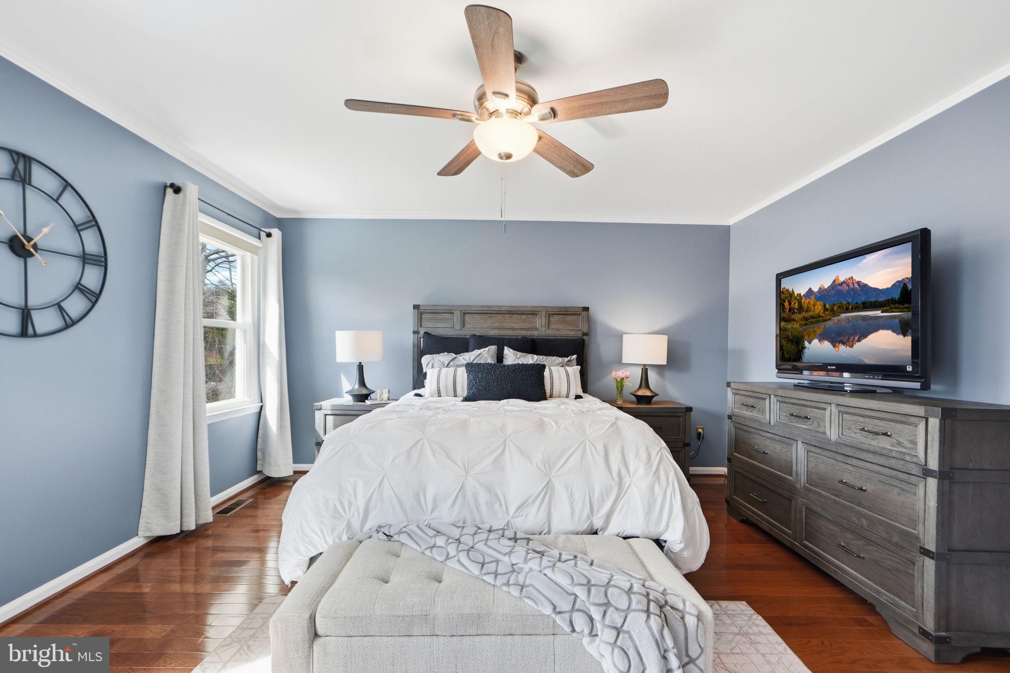 7316 LIGHTSHIP COURT