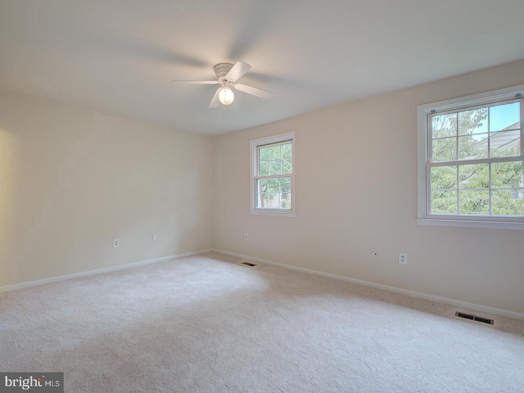 9867 HIGH WATER COURT