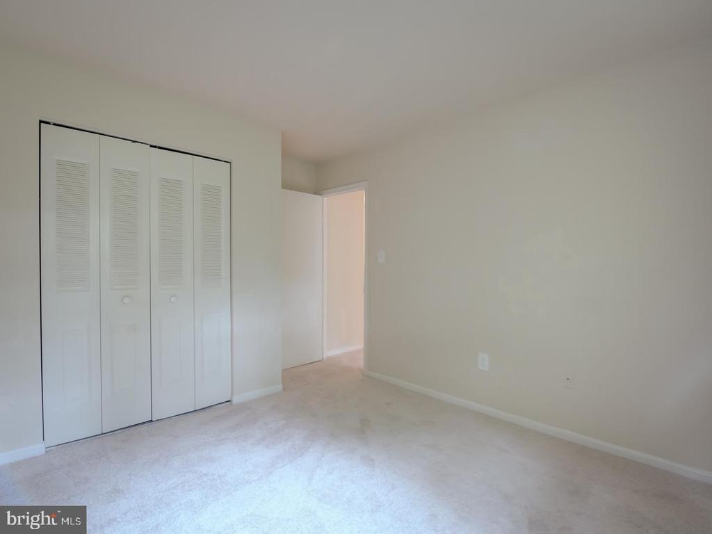 9867 HIGH WATER COURT