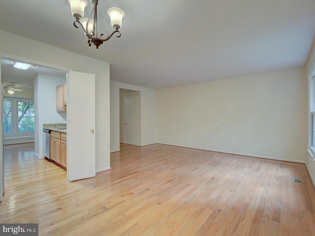 9867 HIGH WATER COURT
