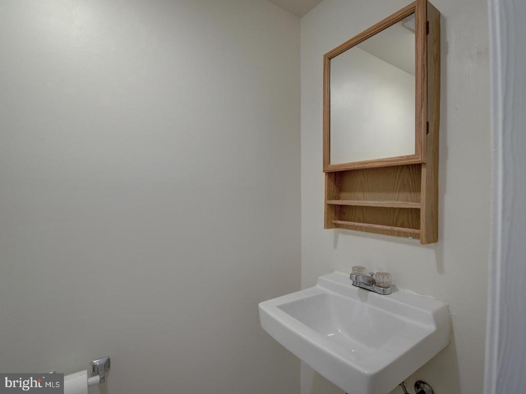 9867 HIGH WATER COURT