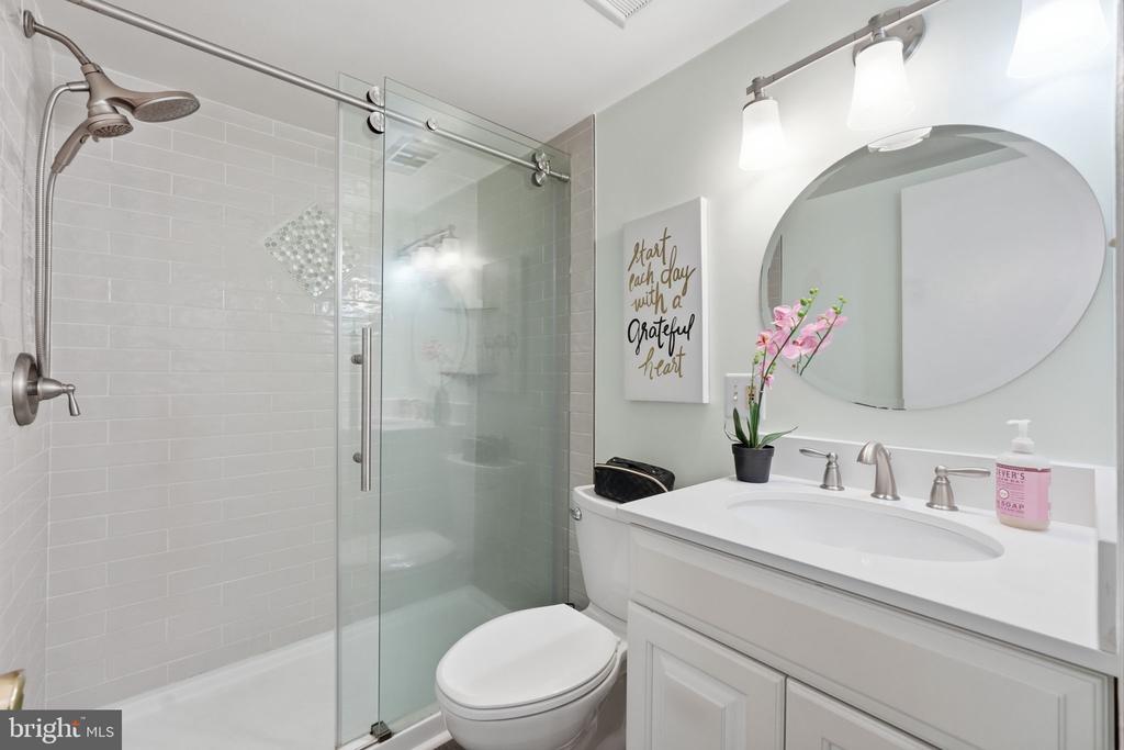 4335 AMERICANA DRIVE 203