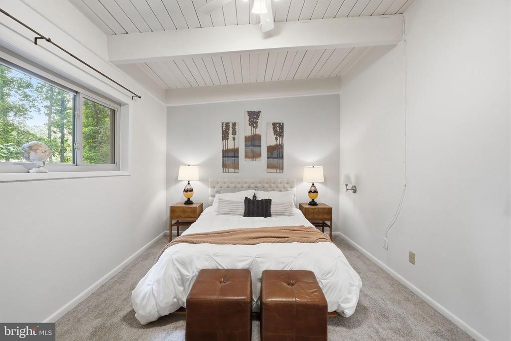4335 AMERICANA DRIVE 203