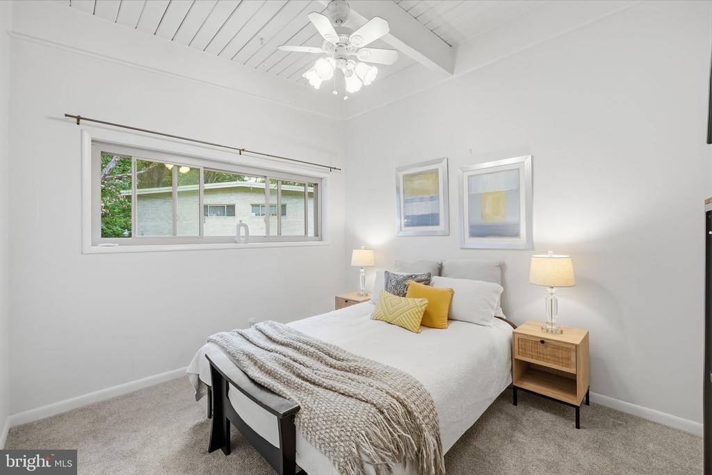 4335 AMERICANA DRIVE 203